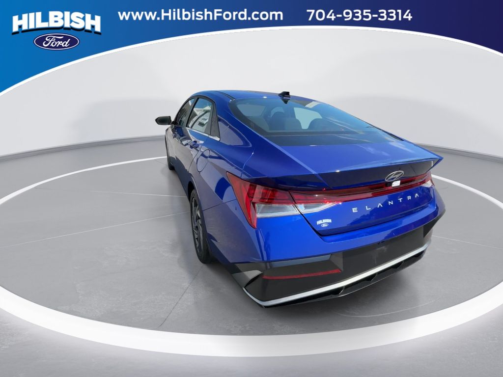 Used 2025 Intense Blue Hyundai SEL Convenience image 6