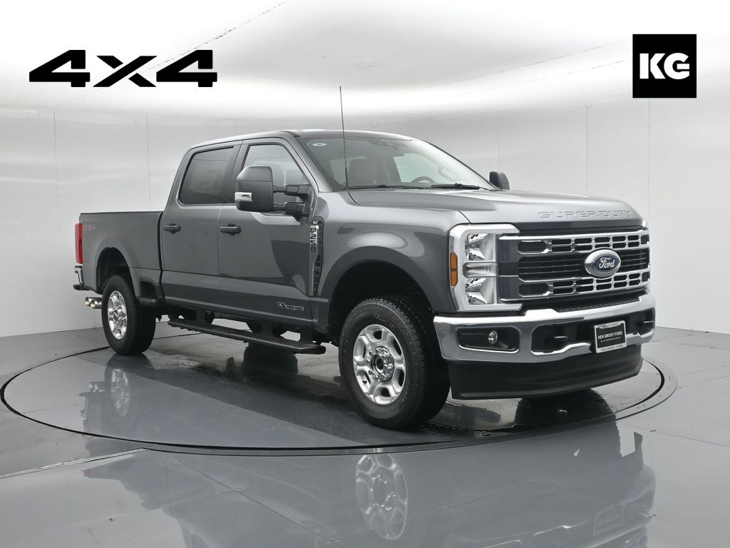 2026 Ford F-250 Super Duty XLT Crew Cab 4WD