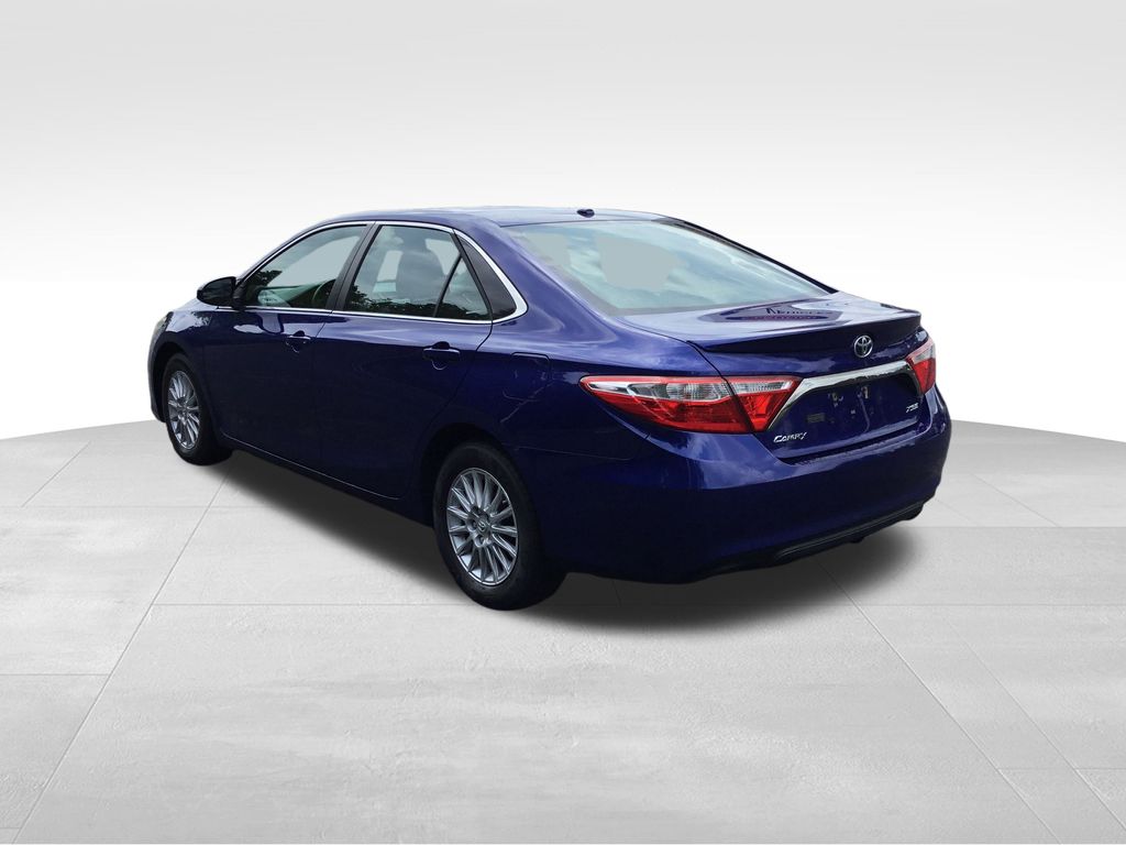 2015 Toyota Camry XSE 4