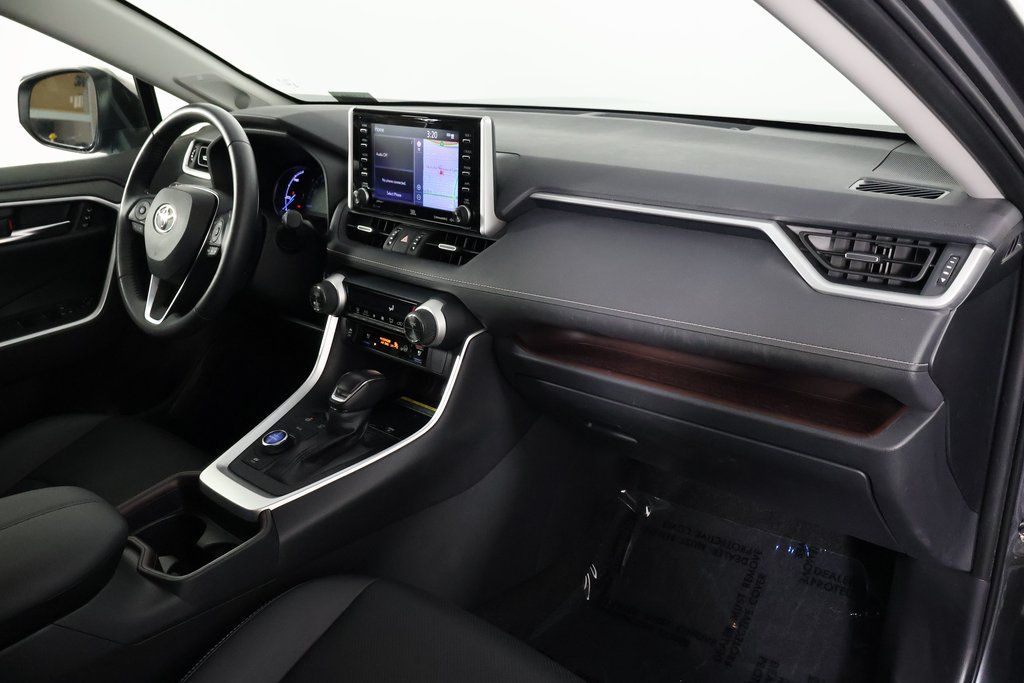 Thumbnail: 2020 Toyota RAV4 - 9