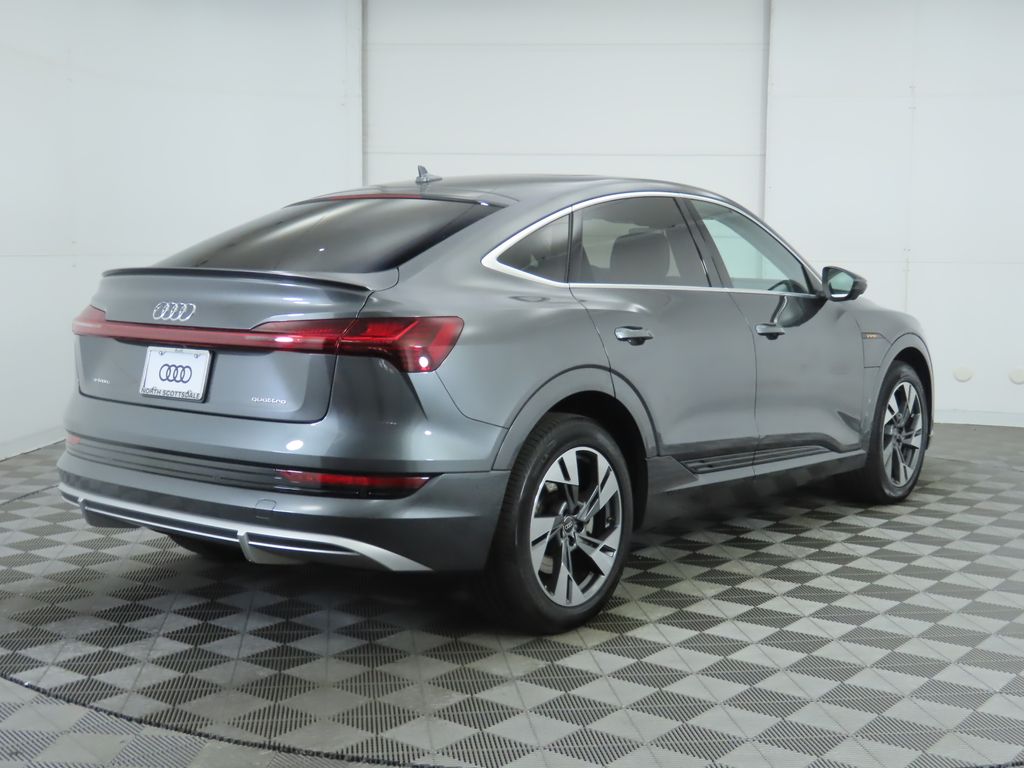 2022 Audi e-tron S Prestige 5