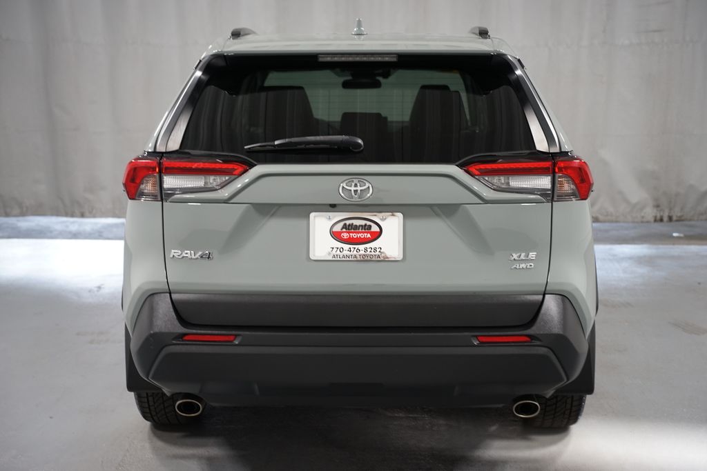 Thumbnail: 2021 Toyota RAV4 - 7