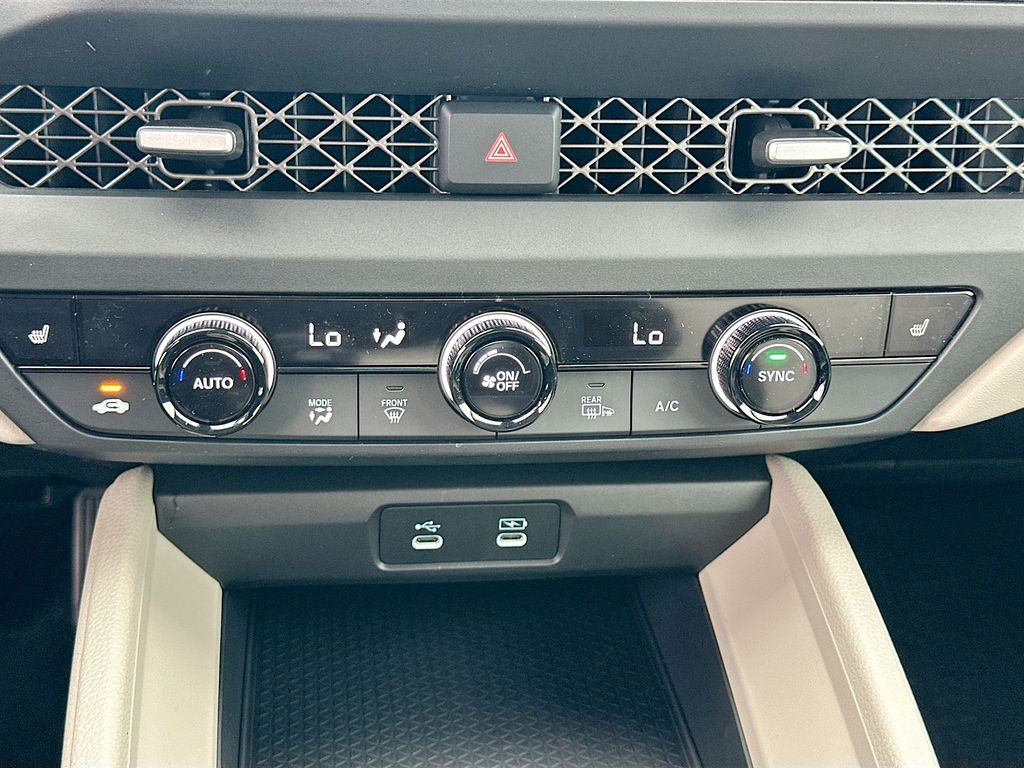 2025 Honda Accord SE 13