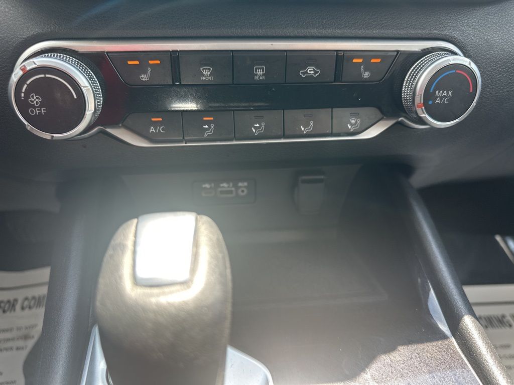 2022 Brilliant Silver Metallic Nissan Altima 2.5 SV FWD Sedan