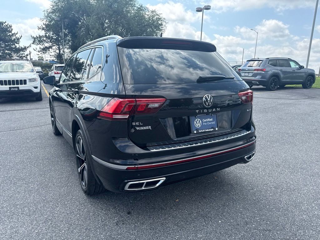 2022 Volkswagen Tiguan 2.0T SEL R-Line Black at Subaru and VW of Moon Township