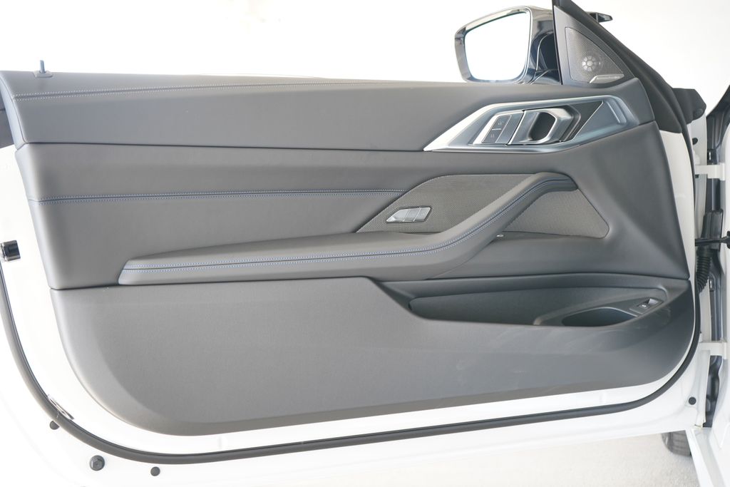 Thumbnail: 2026 BMW 4 Series - 12