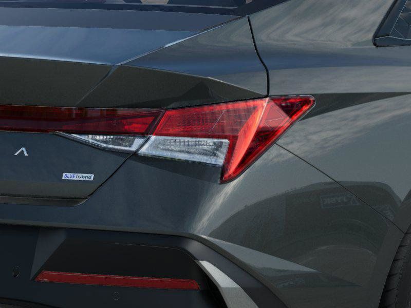 2026 Hyundai Elantra Hybrid — photo 10
