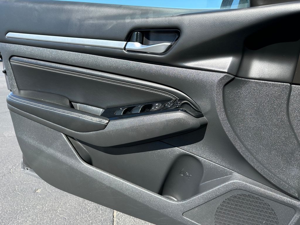 Used Car 2023 Nissan Altima  2.5 Sl For Sale Under $25,000 In Austin, Texas