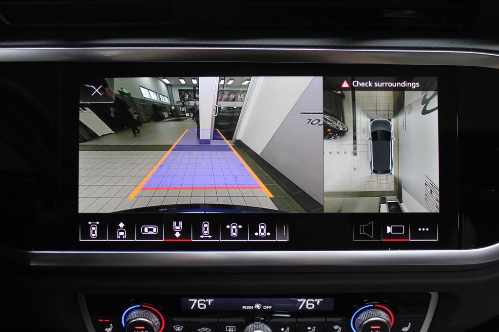 2025 Audi Q3  25