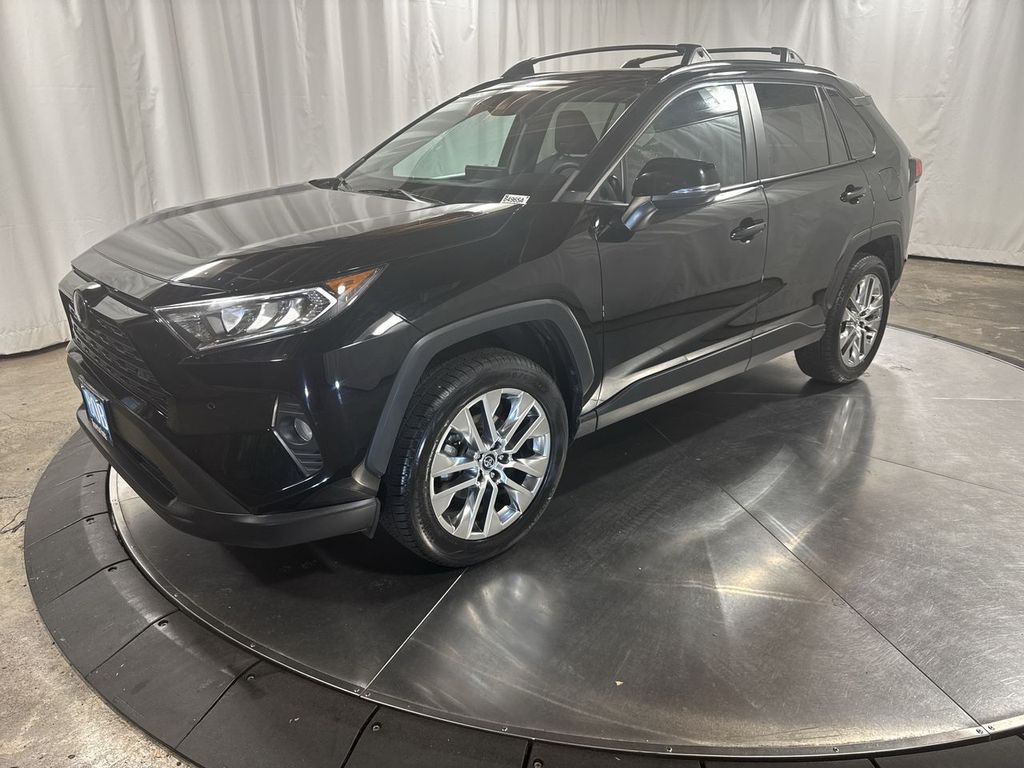 2020 Toyota RAV4 XLE Premium