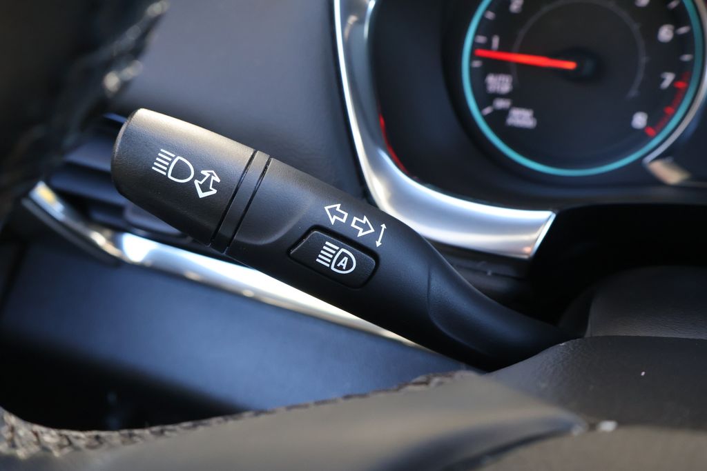 Thumbnail: 2023 Chevrolet Traverse - 26