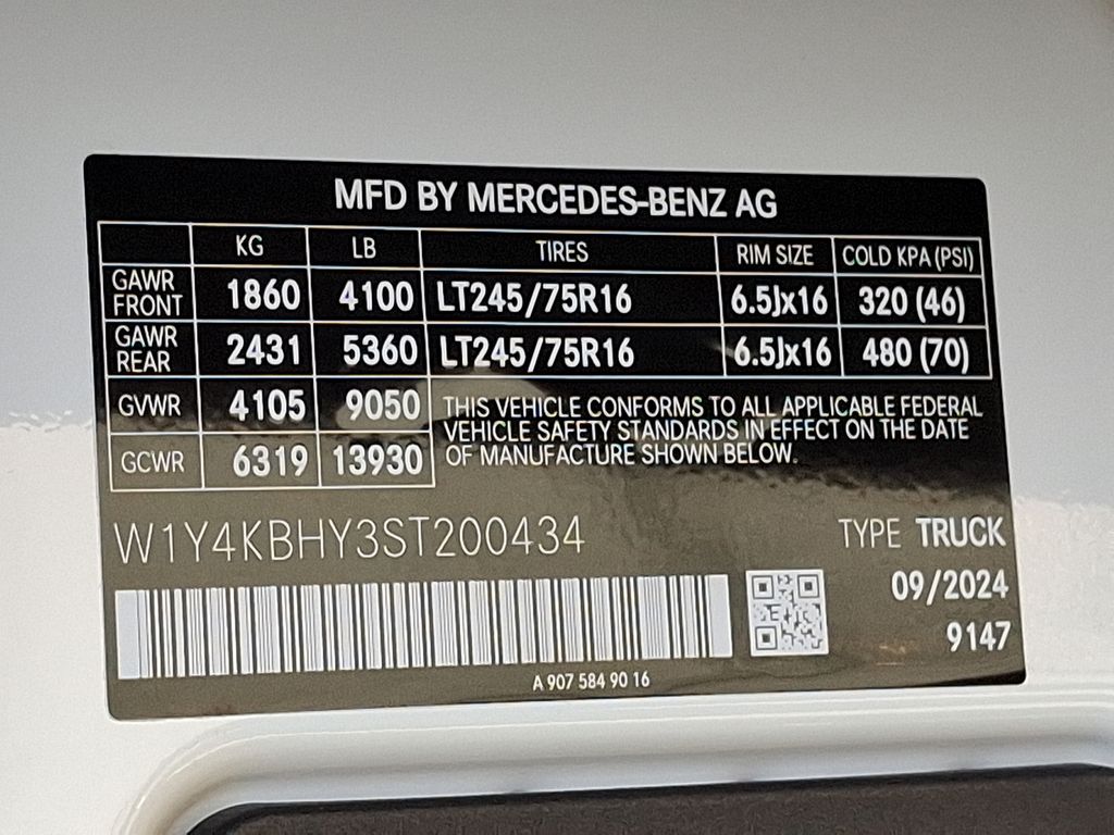 2025 Mercedes-Benz Sprinter 2500 19