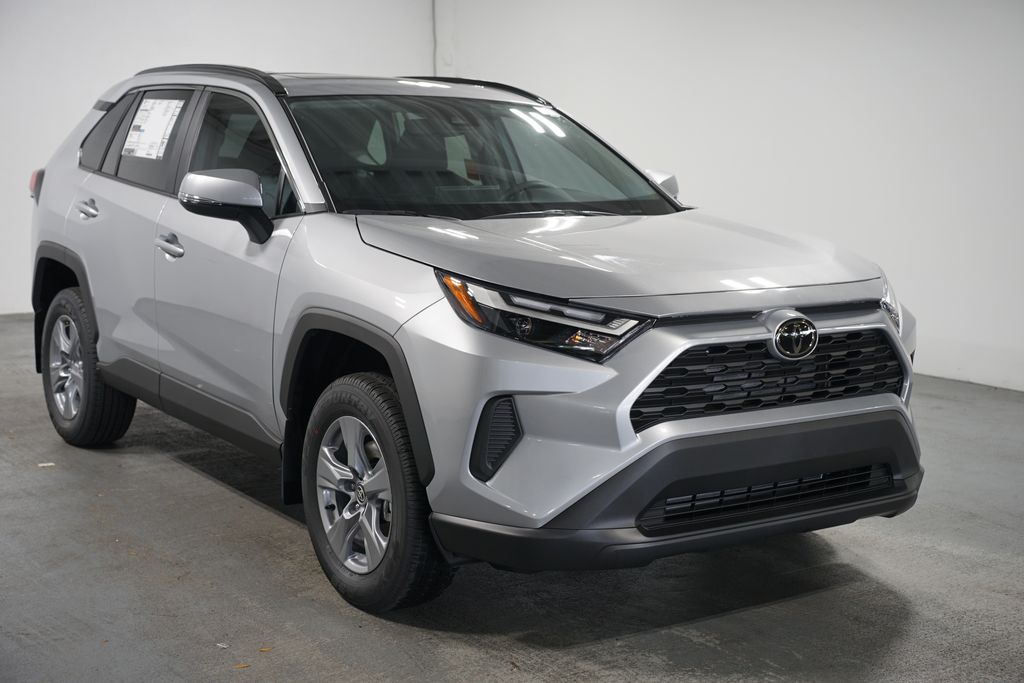 Thumbnail: 2025 Toyota RAV4 - 3