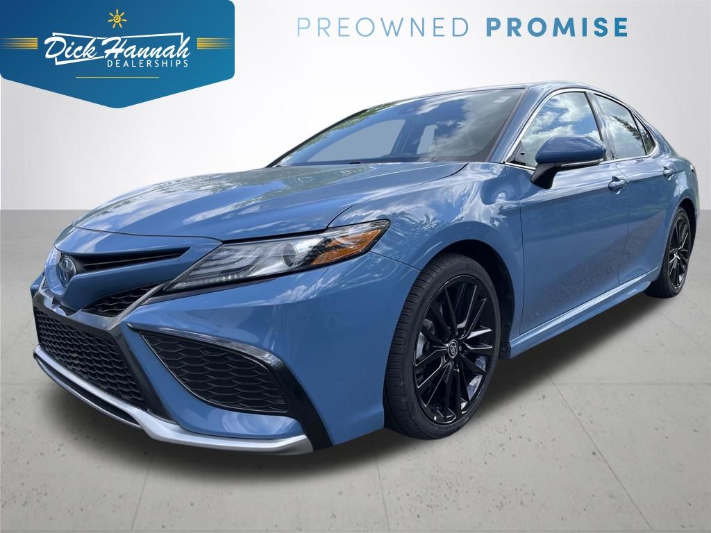 2023 Toyota Camry Hybrid XSE