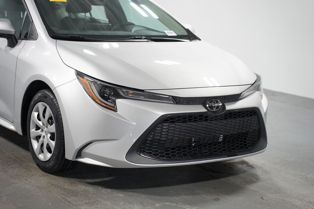 2022 Toyota Corolla LE 4