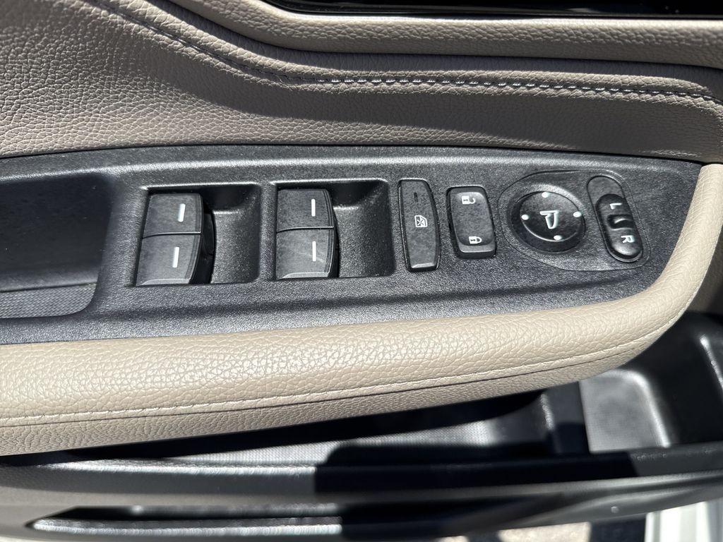 2023 Honda Odyssey Touring - 10