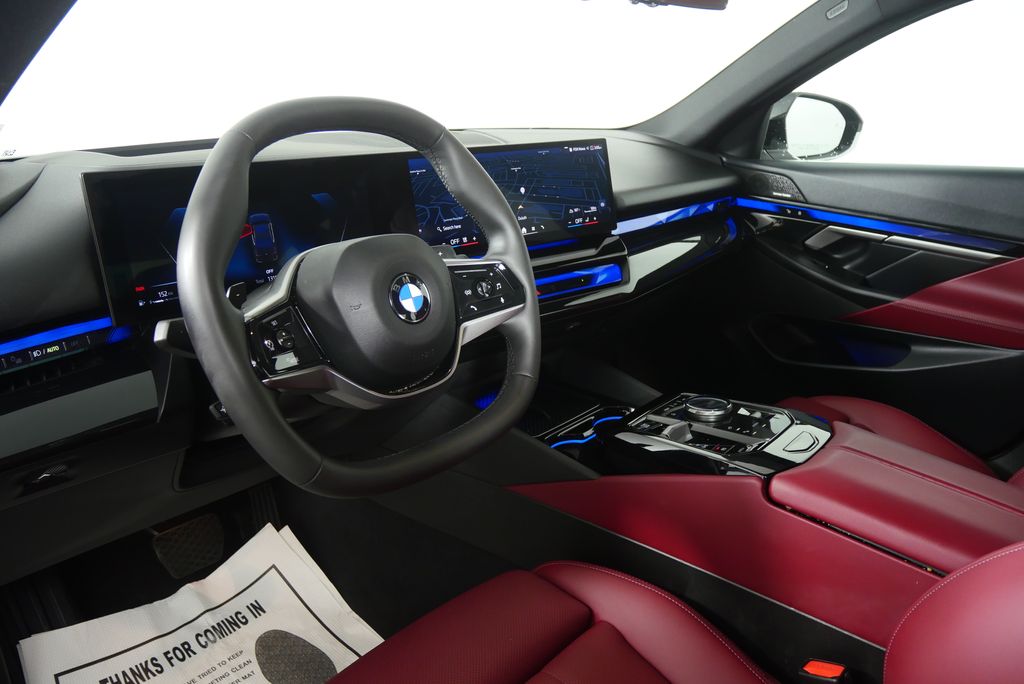 Thumbnail: 2025 BMW 5 Series - 12