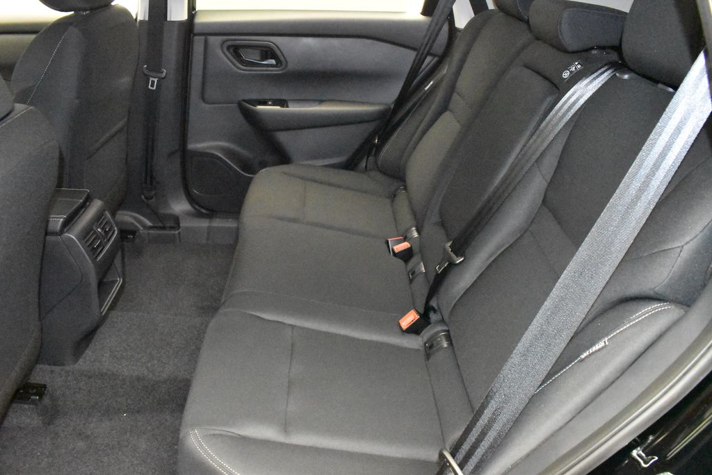 Thumbnail: 2026 Nissan Rogue - 31