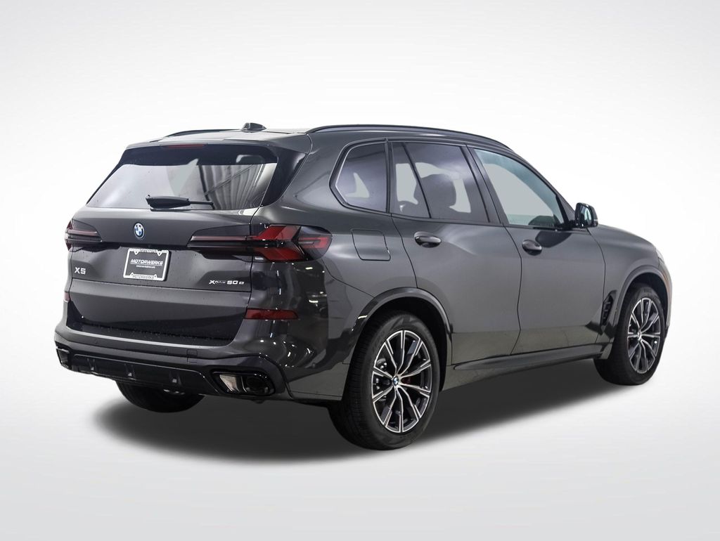 Thumbnail: 2026 BMW X5 - 5