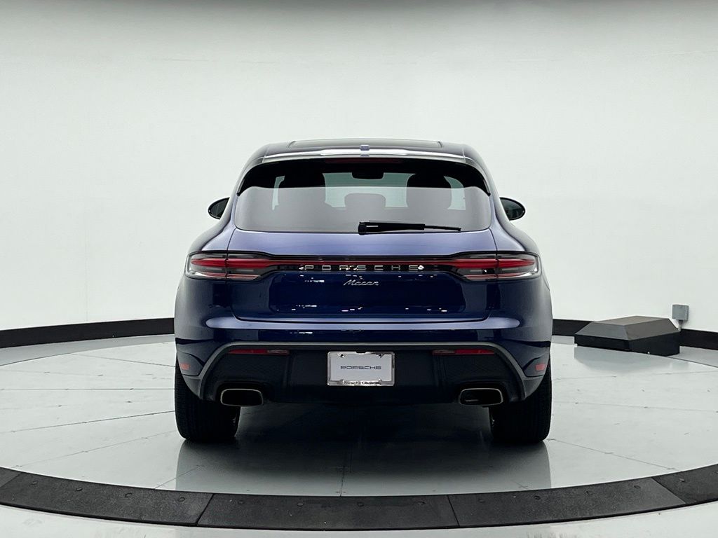 Thumbnail: 2023 Porsche Macan - 13