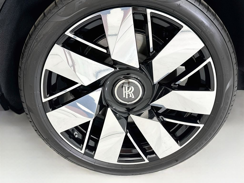 New 2027  Rolls-Royce Base image 30