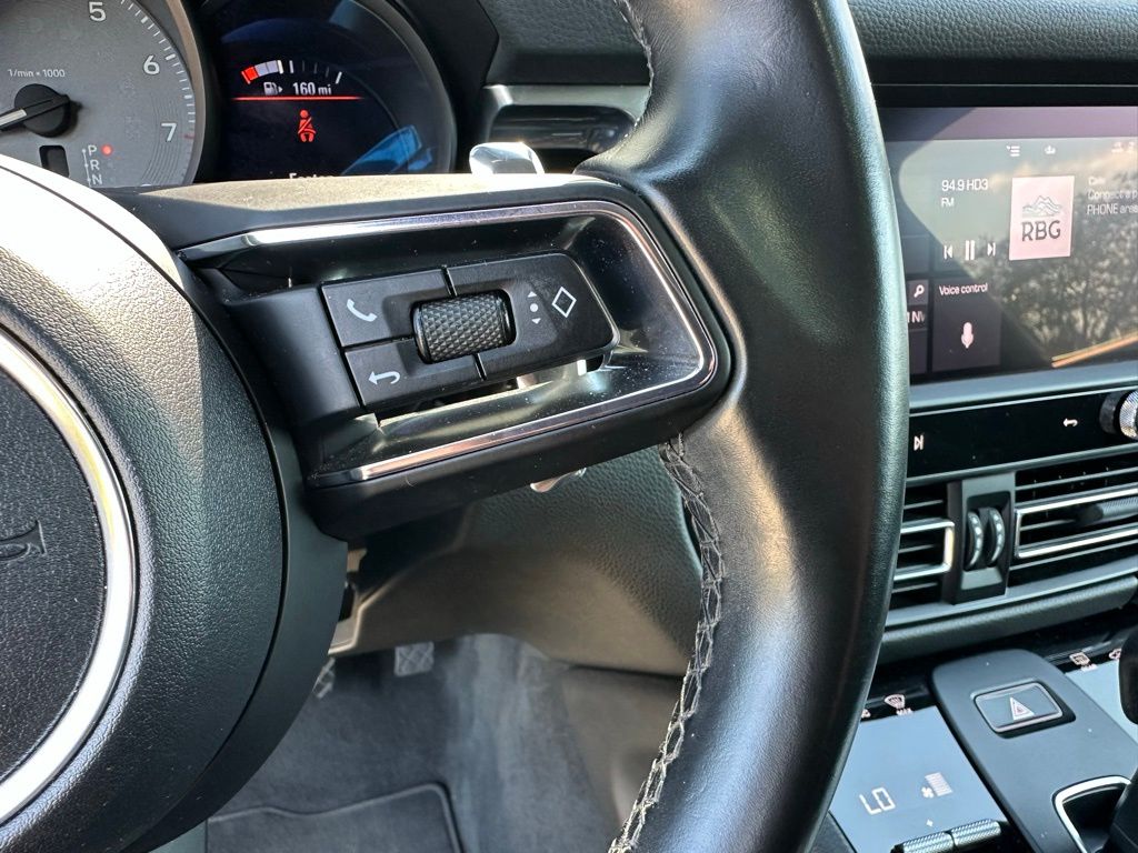 Thumbnail: 2023 Porsche Macan - 18