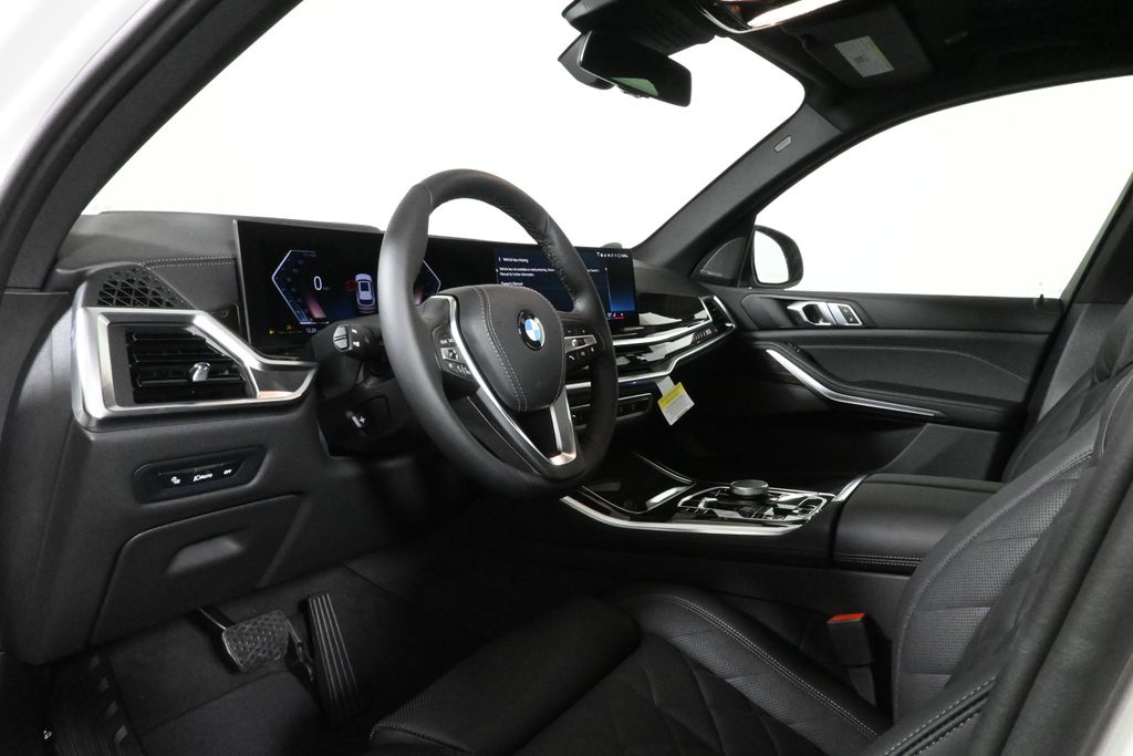 Thumbnail: 2026 BMW X5 - 15