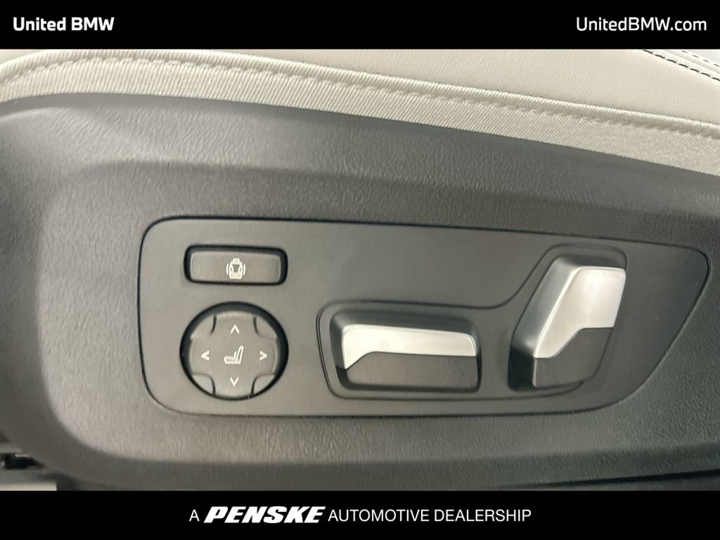 Thumbnail: 2026 BMW X5 - 12