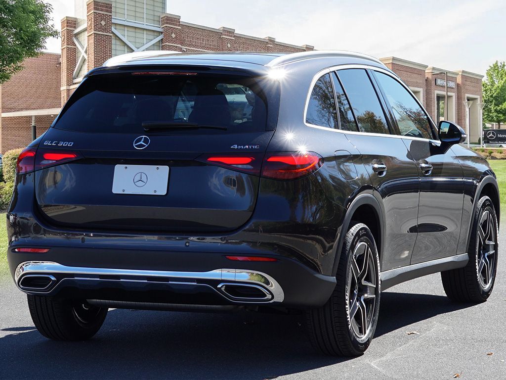 Thumbnail: 2026 Mercedes-Benz GLC - 6