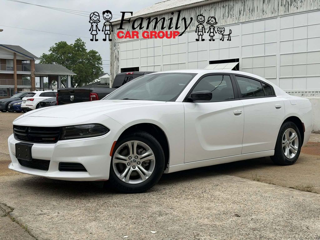 White Knuckle Clearcoat 2023 Dodge Charger SXT RWD Sedan Rear-Wheel Drive 8-Speed Automatic