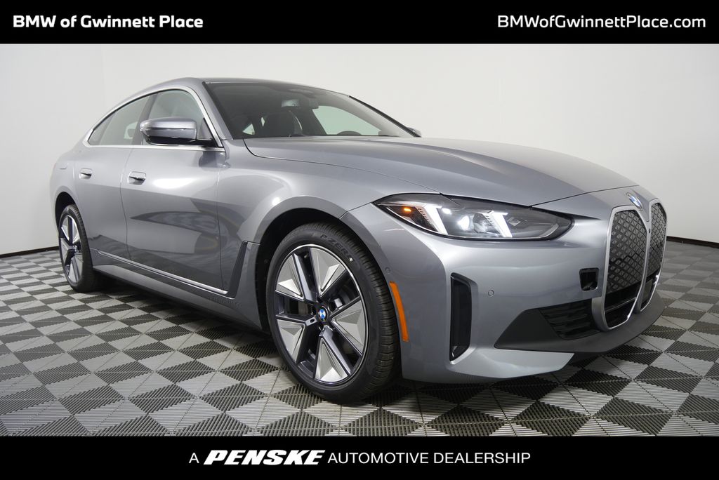 Thumbnail: 2026 BMW i4 - 1