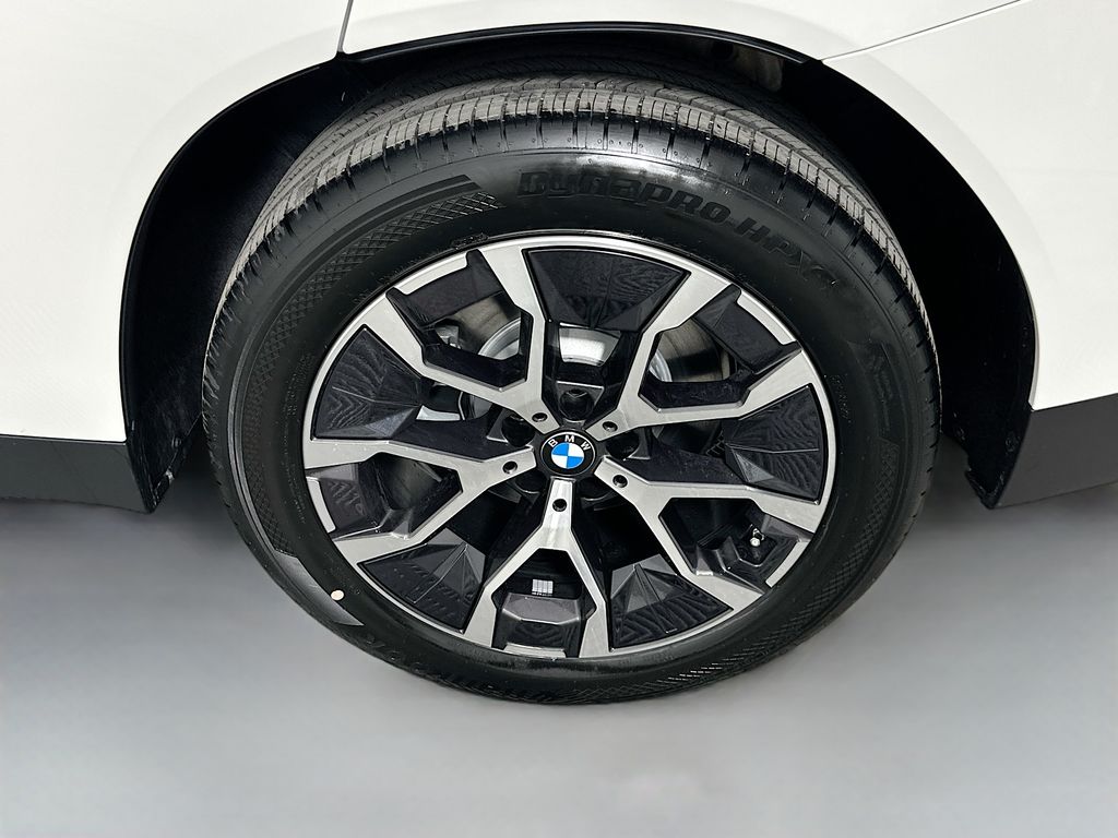 Thumbnail: 2025 BMW X3 - 23