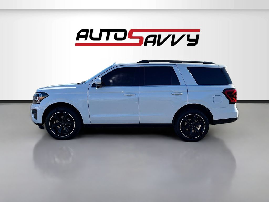 Used 2023 White Ford Limited image 4