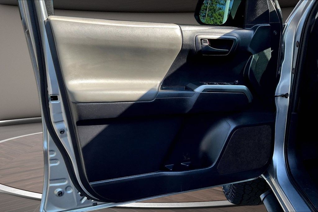Used 2021 Toyota Tacoma Truck