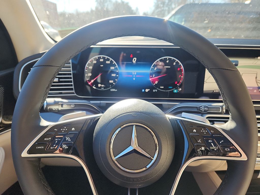 Thumbnail: 2026 Mercedes-Benz GLE - 14