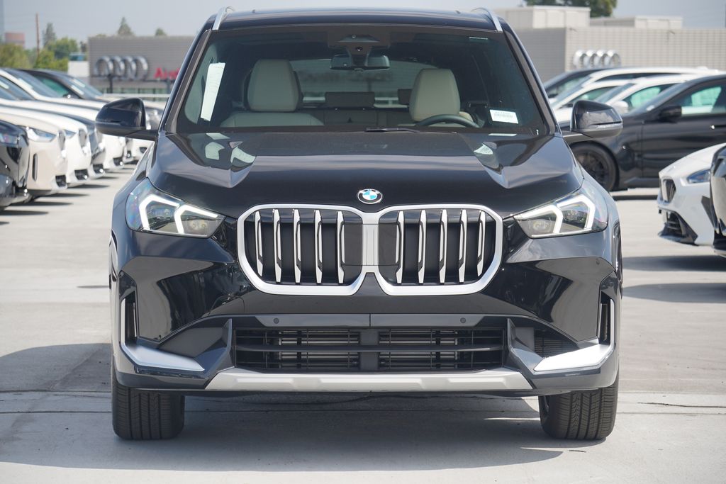 Thumbnail: 2025 BMW X1 - 2