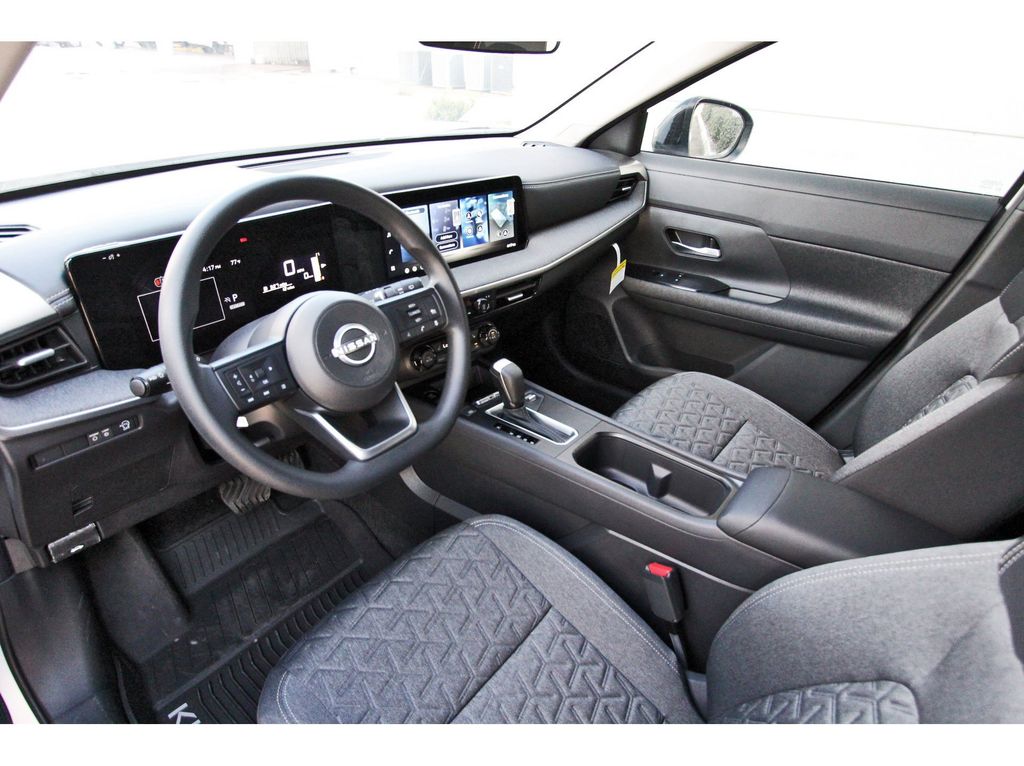 2026 Nissan Kicks SV - 11
