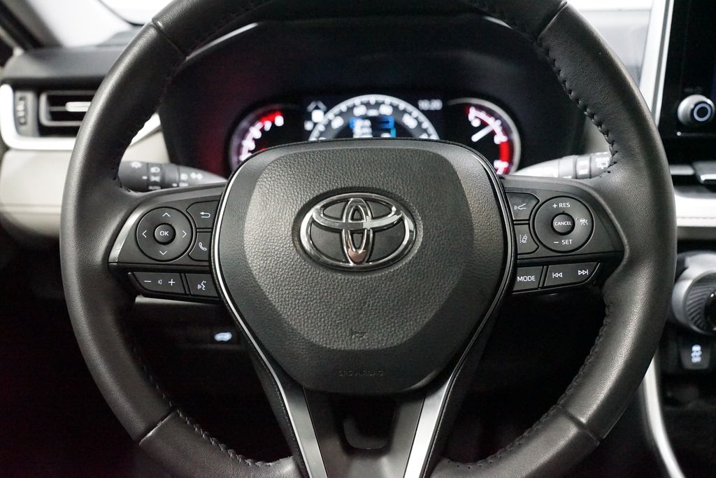 Thumbnail: 2024 Toyota RAV4 - 12