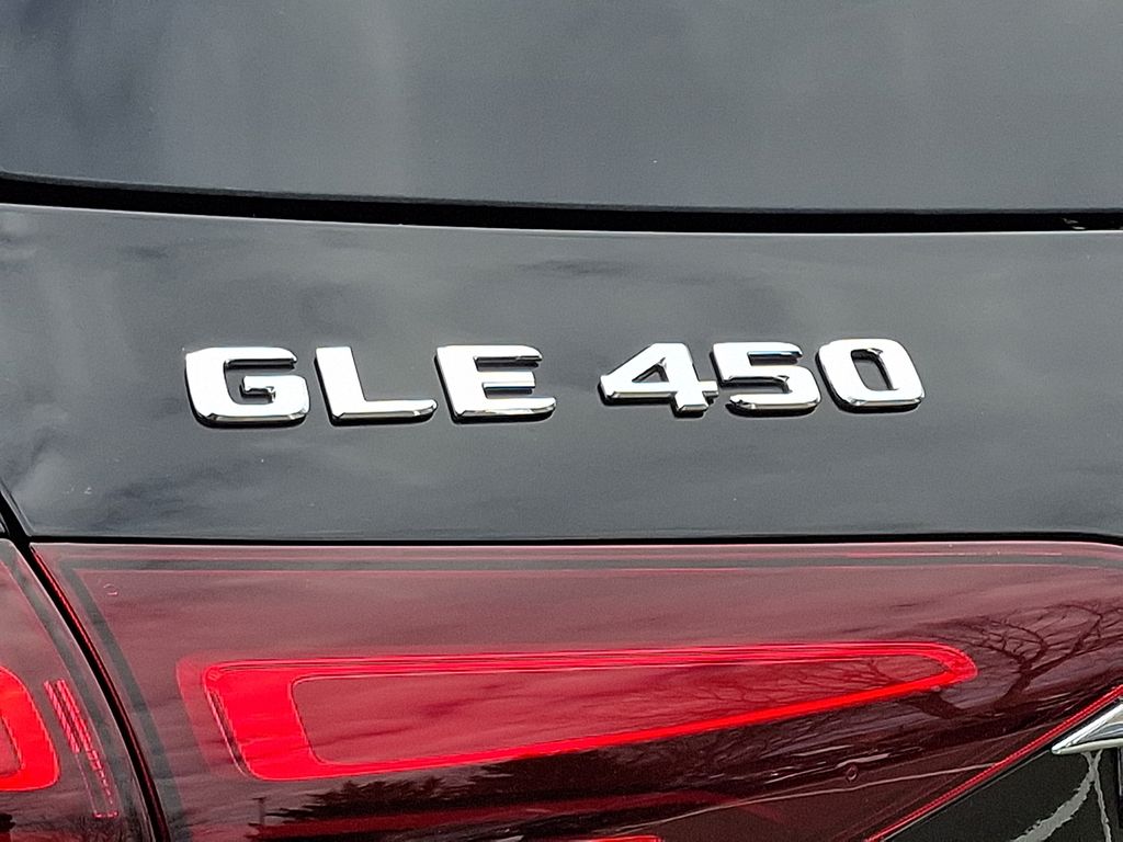 Thumbnail: 2026 Mercedes-Benz GLE - 22