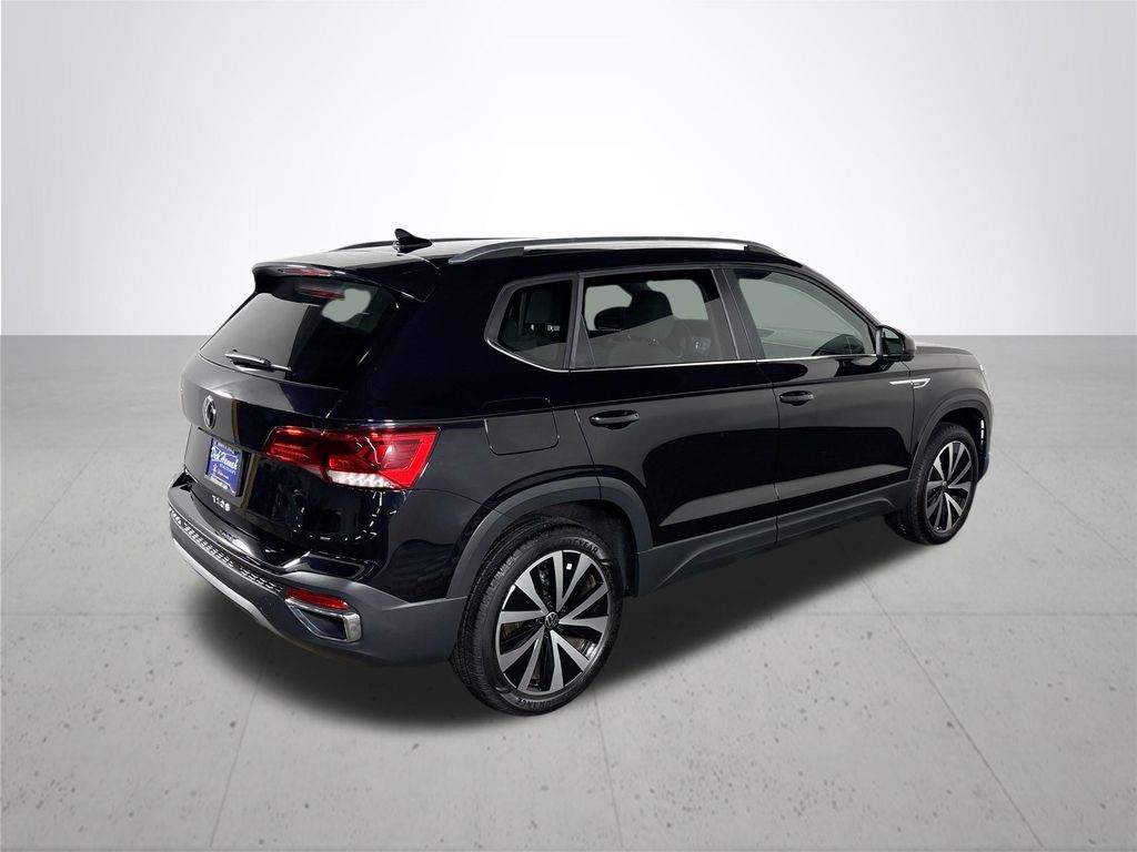 2024 Volkswagen Taos 1.5T SE