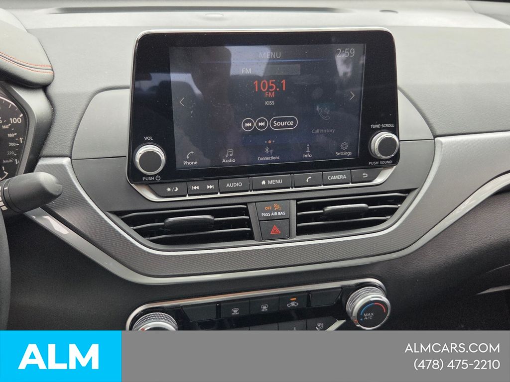 Used 2025 Blue Nissan 2.5 SR image 19