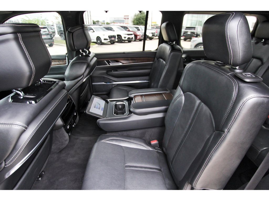 2023 Jeep Grand Wagoneer Base White at River Oaks CDJR