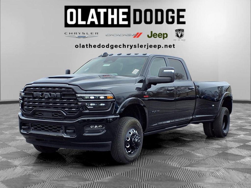 2026 RAM 3500 Limited Crew Cab LB DRW 4WD