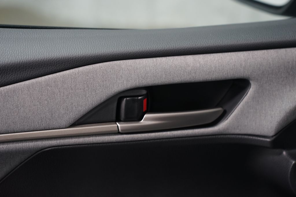 Thumbnail: 2026 Toyota Camry - 32