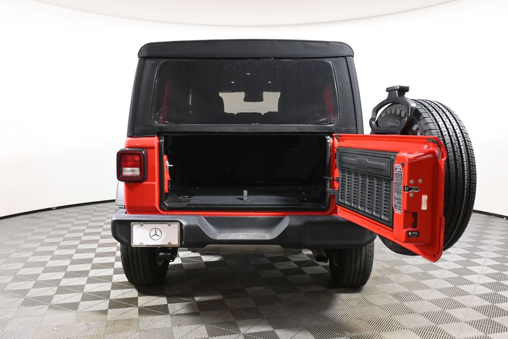 Thumbnail: 2024 Jeep Wrangler - 31