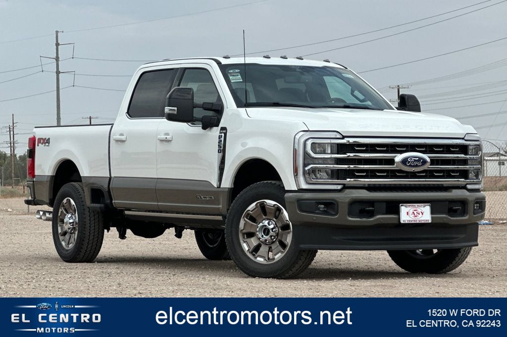 Star White Metallic Tri-Coat 2026 Ford F-250 Super Duty Pickup Truck Four-Wheel Drive Automatic