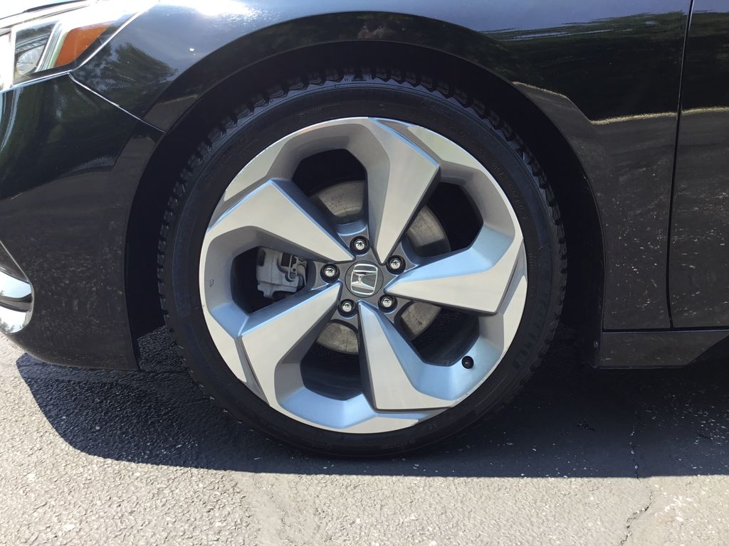 Thumbnail: 2018 Honda Accord - 9