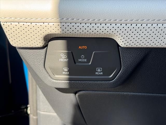 2025 Volkswagen Atlas Cross Sport SEL Premium R-LINE - Photo 21