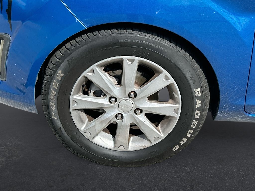 Thumbnail: 2011 Ford Fiesta - 10
