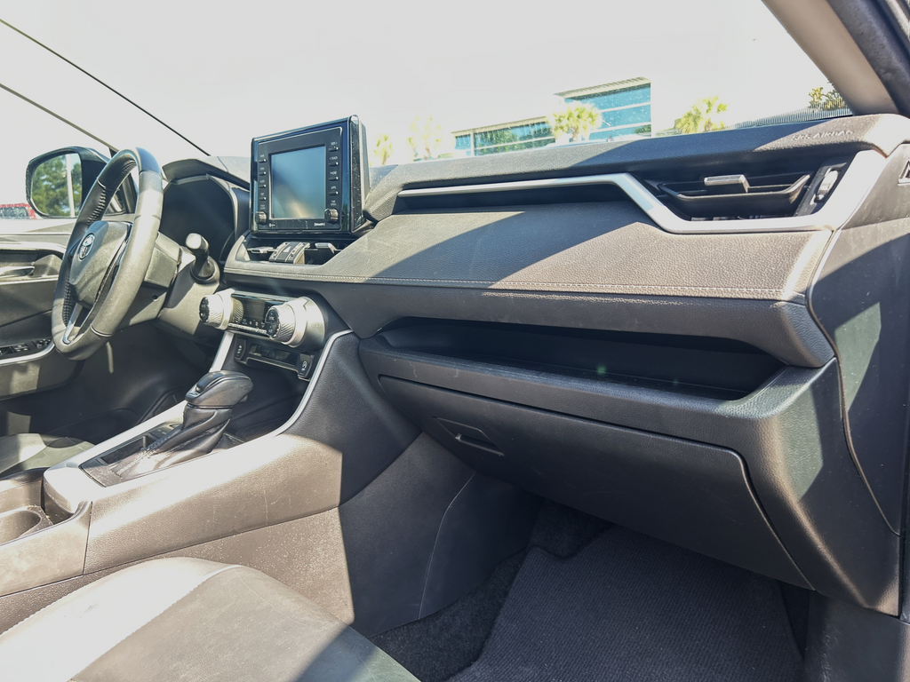 Used 2021 Gray Toyota XLE Premium image 14